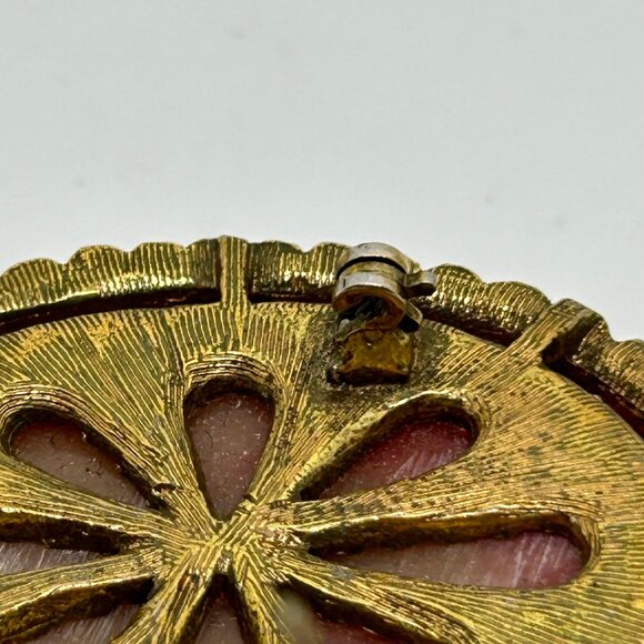 Vintage Coro Signed Cameo Brooch Two Dancing Graces Design In Resin Gold-Tone - Picture 12 of 16